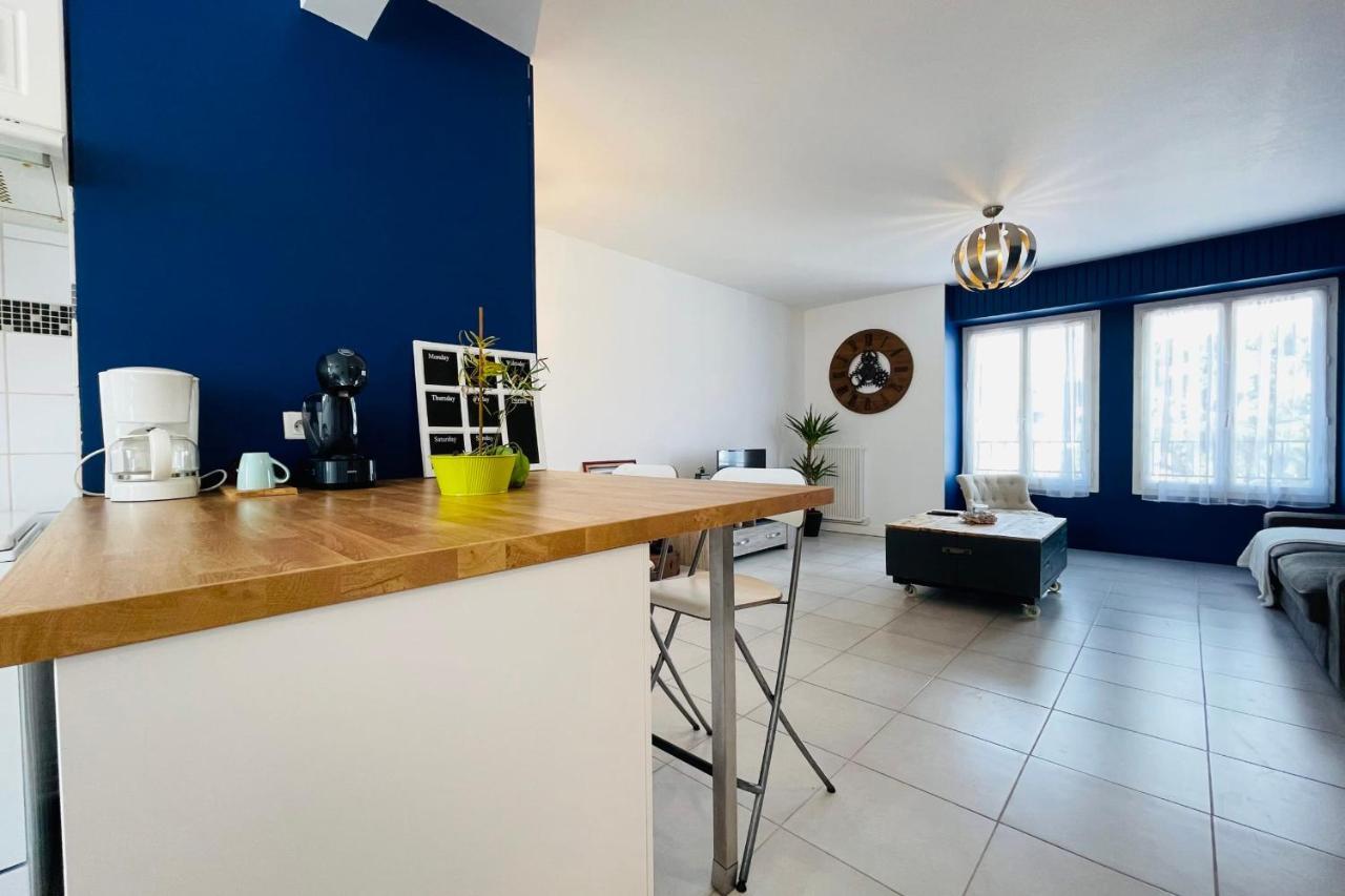 Superb Apartment 10 Min Walk From The Castle Amboise Luaran gambar