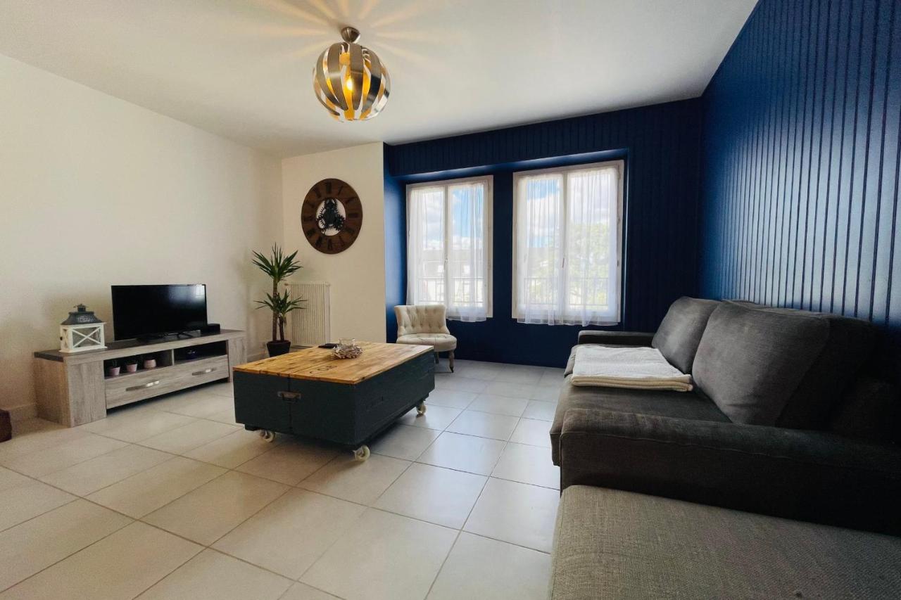 Superb Apartment 10 Min Walk From The Castle Amboise Luaran gambar