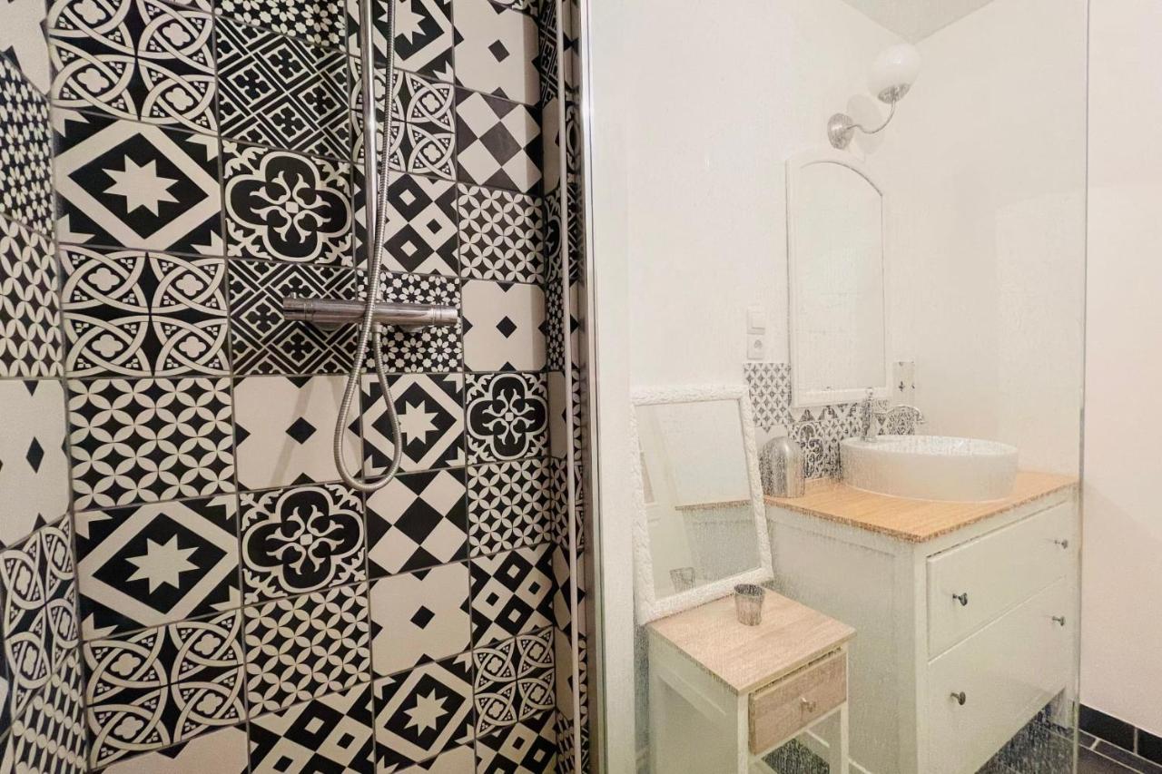 Superb Apartment 10 Min Walk From The Castle Amboise Luaran gambar