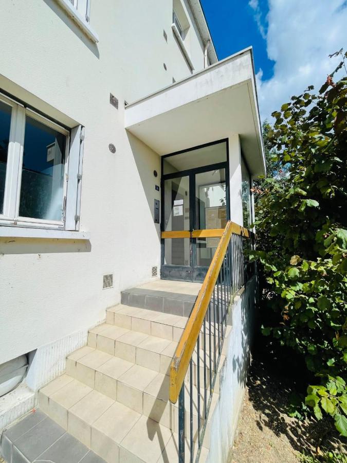 Superb Apartment 10 Min Walk From The Castle Amboise Luaran gambar