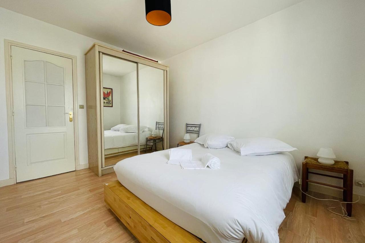 Superb Apartment 10 Min Walk From The Castle Amboise Luaran gambar